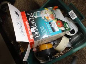 lot 17716 image: Misc Kitchen Items
