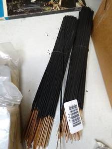 lot 17712 image: Incense sticks