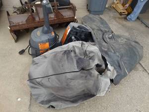 lot 1145 image: Inflatable Hot Tub and Pump