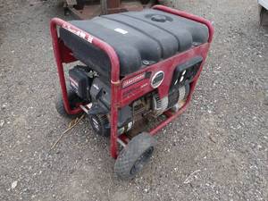 lot 1164 image: Craftsman 5600 watts Generator