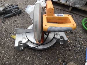 lot 1174 image: Nice Adjustable Chop Saw