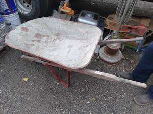 lot 1185 image: Shallow Wheelbarrow