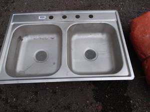 lot 1200 image: 2 well Stainless Sink