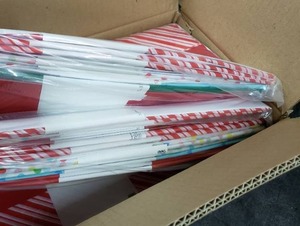 lot 7885 image: Tissue Assorted Holiday Colors 4 Package of 200 Tissues, 800 Tissues Total Per Box