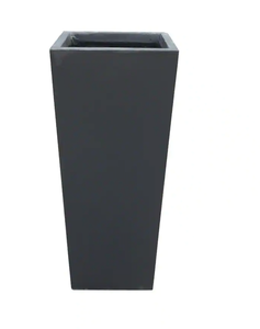 lot 7950 image: Large Planter