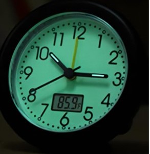 lot 5164 image: Glow in the Dark Analog Clock with Temperate