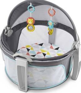 lot 5123 image: Fisher Price Pop Up Play Bassinet (design slightly different than stock)