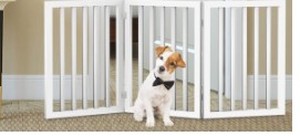 lot 7954 image: Triple Fold White Fence 3ft Tall
