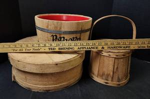lot 152 image: Vintage Cheese Box, Barrel Popcorn Bowl, and Bucket