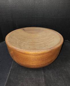 lot 153 image: Wooden Bowl on Base (Heavy)