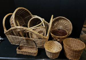 lot 202 image: Baskets