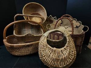 lot 203 image: Baskets