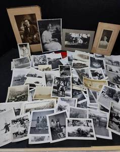 lot 220 image: Vintage Black and White Photos