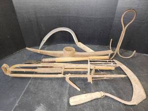 lot 295 image: Tools