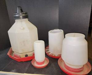 lot 297 image: Chicken Feeders and Waterers