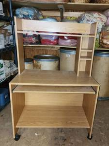 lot 313 image: Desk 36x20x53