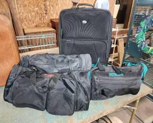 lot 457 image: (3) Duffel Bags and Suitcase