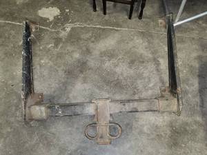 lot 506 image: Receiver Hitch