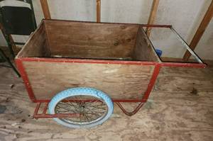 lot 507 image: 2 Wheeled Pushcart (flat tires)
