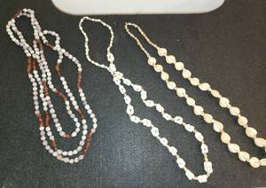 lot 29 image: Costume Jewelry