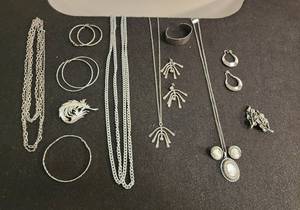 lot 33 image: Costume Jewelry