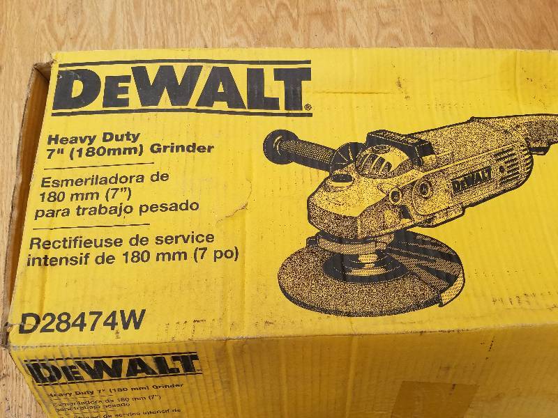 lot 9 image: De Walt 7 Angle Grinder