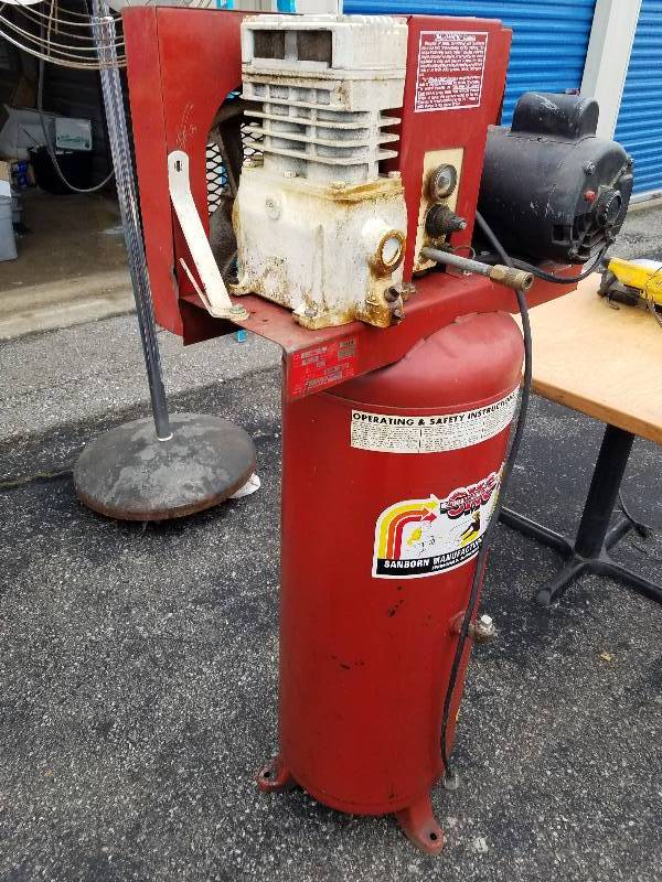 lot 14 image: Sanborn Upright 30gal. Compressor