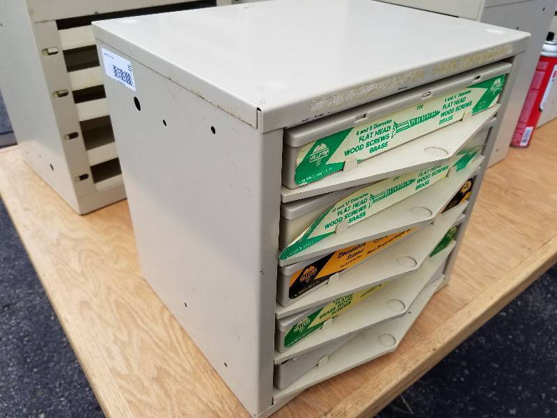 lot 33 image: Hillman 5 Drawer Hardware Bin