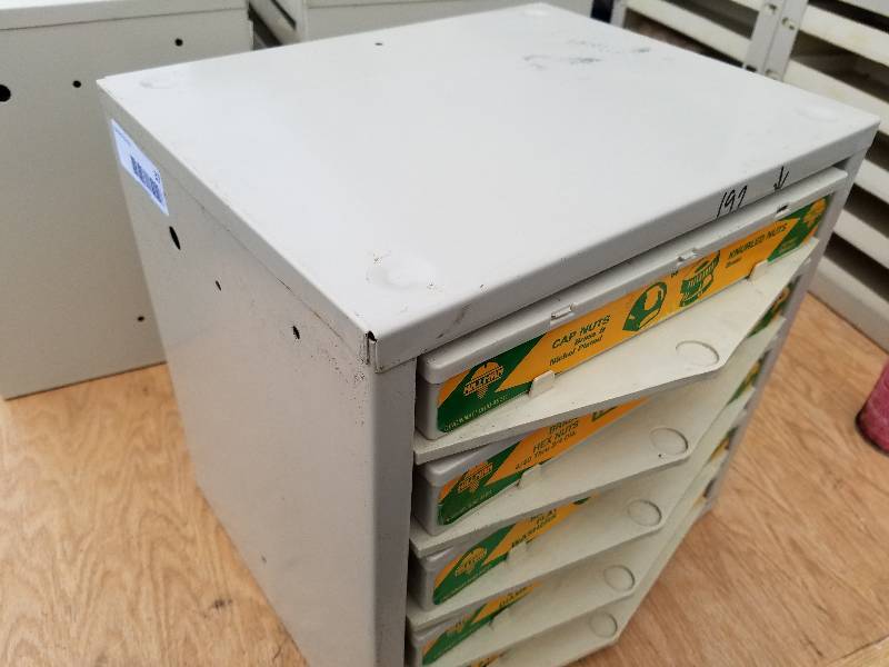 lot 37 image: Hillman 5 Drawer Hardware Bin
