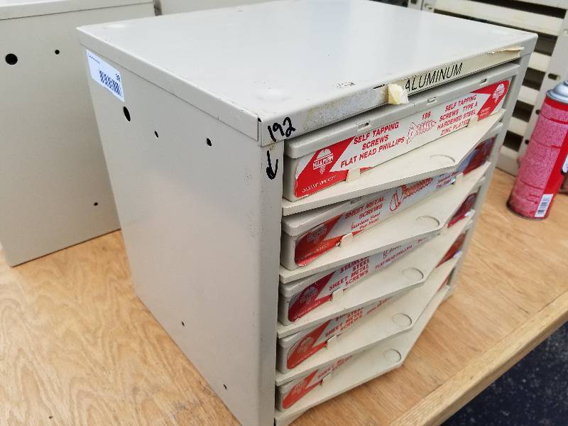 lot 38 image: Hillman 5 Drawer Hardware Bin
