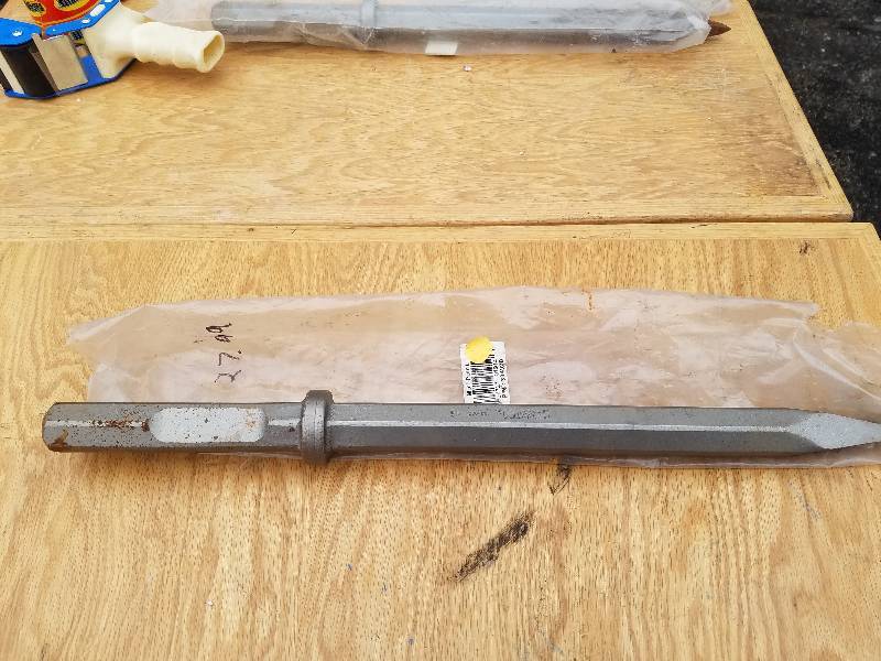 lot 55 image: Irwin Jackhammer Moll Point Part# 334020