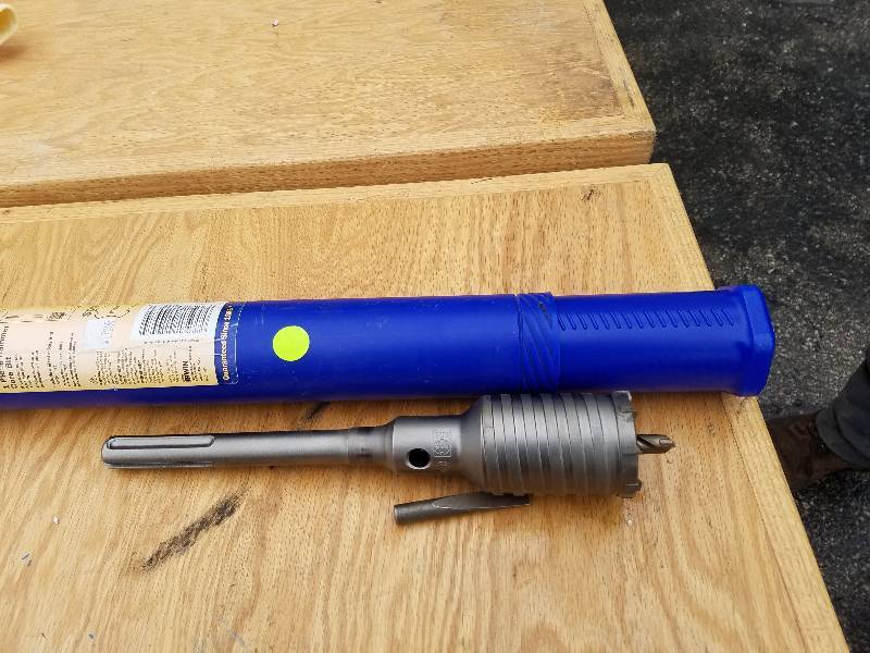 lot 61 image: Irwin 1 Piece Hammer Core Drill Bit
