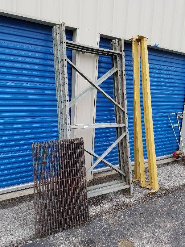 lot 77 image: Heavy Duty Pallet Racking