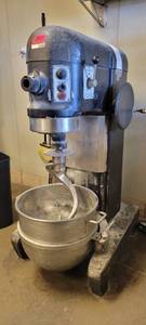lot 18000 image: Commerical H-600-T 60 Qt. Hobart Dough Mixer