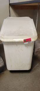 lot 18024 image: White Rolling Ingredient Bin
