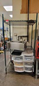lot 18044 image: 3-Tier Green Metro Shelf