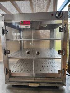 lot 18093 image: Warming Cabinet with 3 Shelves