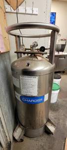 lot 18105 image: Carbo Charger Liquid CO2 Storage Vessel on Wheels