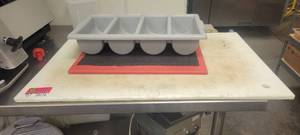 lot 18116 image: Lot of 2 Cutting Boards and a 4-Slot Utensil Organizer