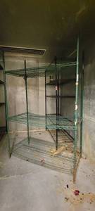 lot 18139 image: Green 3-Tier Metro Rack