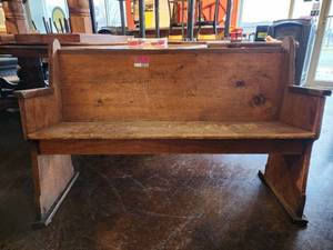 lot 18228 image: Vintage Wooden Bench