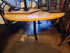 lot 18252 image: PlyMold Light Wooden 5ft Round Table With Metal Base