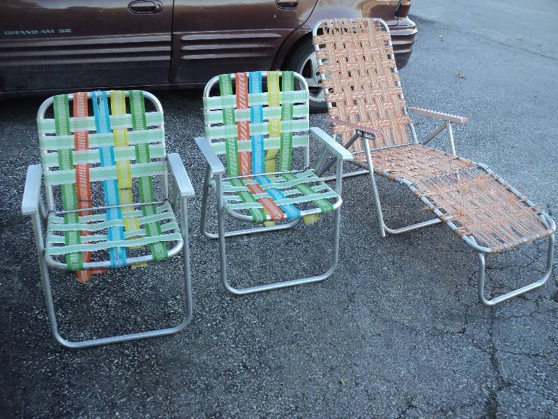 lot 4026 image: (3) ct. lot aluminum lawn chair frames, (1) lounger, (2) chairs- all will need to be re-webbed.