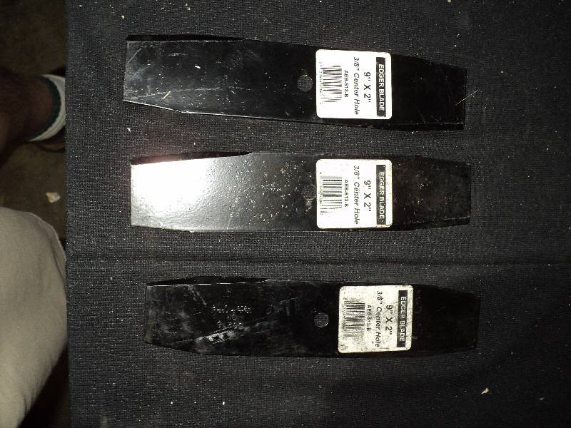 lot 4160 image: (3) ct. lot Edger Blades 9 x 2 w 38 center hole, AEB-513-B