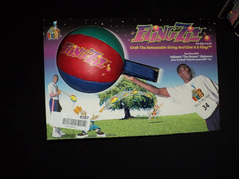lot 4167 image: (1) Flingzit toy