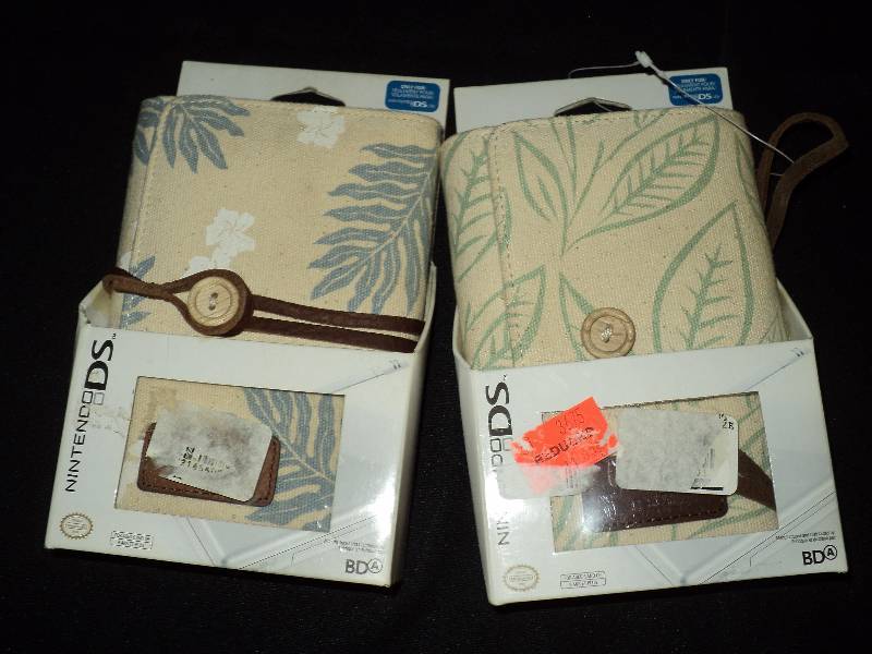 lot 4171 image: (2) ct. lot of new Nintendo DS Canvas Cases