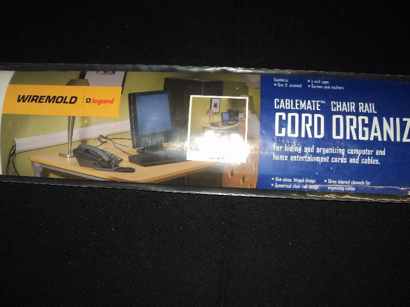 lot 4207 image: Cable Chair Rail Cord Organizer 5channel, 2 end caps, screws and anchors included