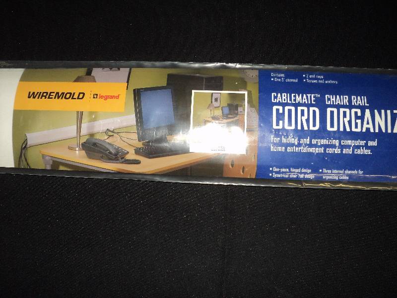 lot 4206 image: Cable Chair Rail Cord Organizer 5channel, 2 end caps, screws and anchors included