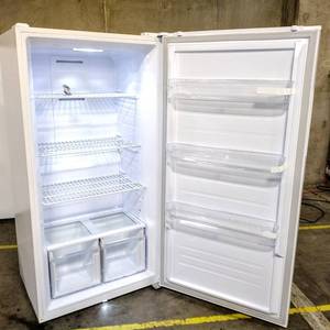 lot 103 image: Criterion 15.4 cu.ft. White Automatic Defrost Upright Freezer Mode CUF154WD1W - Retail $599.00