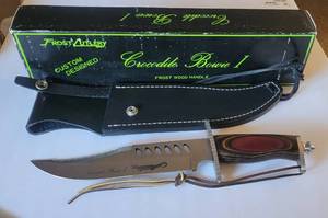 lot 1203 image: FROST CUTLERY COMPANY CROCODILE BOWIE I -  NO. 17-615 FW - 12 78 BOWIE 8 Blade
